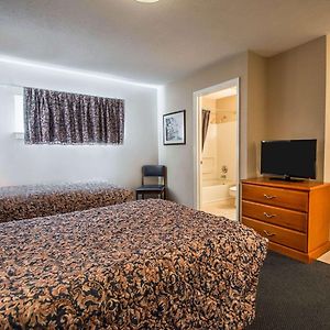Double Room Two Double Beds Non-Smoking